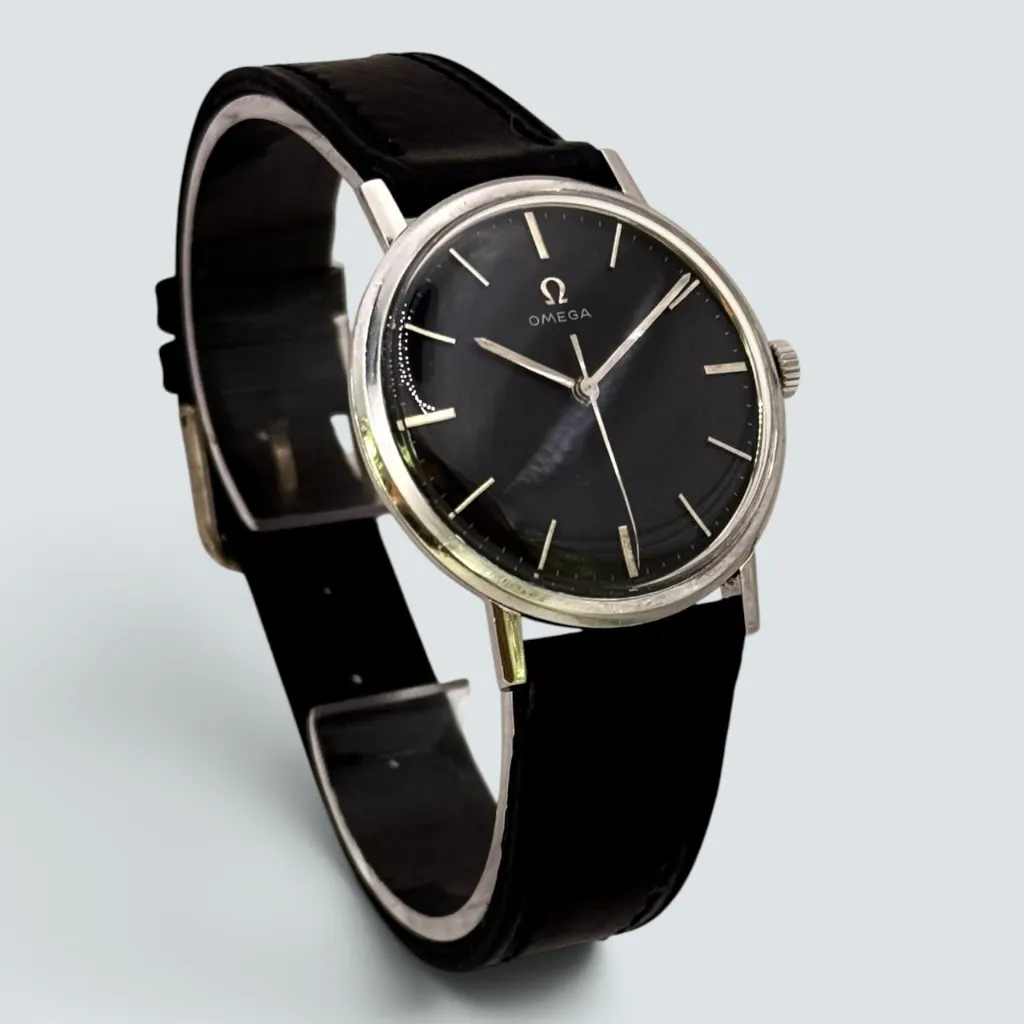 [469] Omega black dial – Ref. 131.015 – 1964